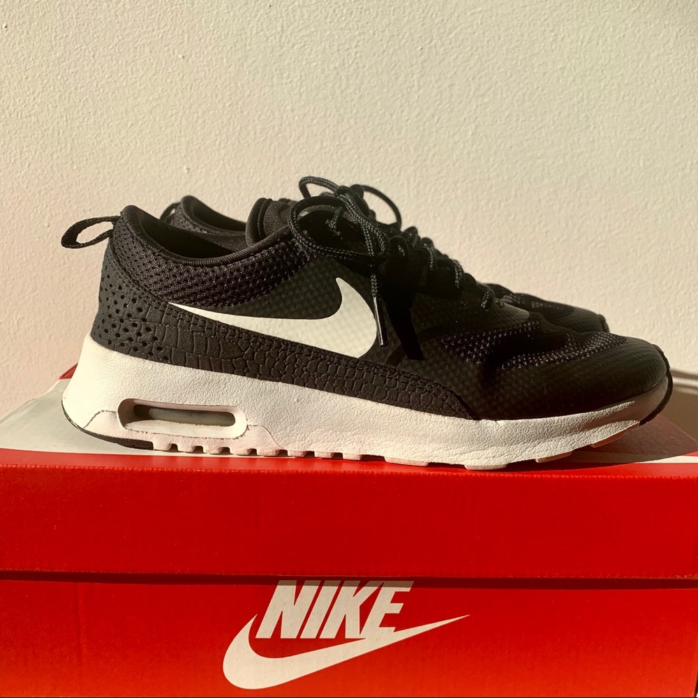 NIKE Air Max